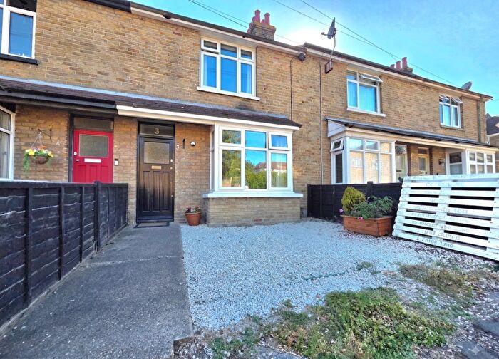 3 Bedroom Terraced House For Sale In Poplar Road, Broadstairs, CT10