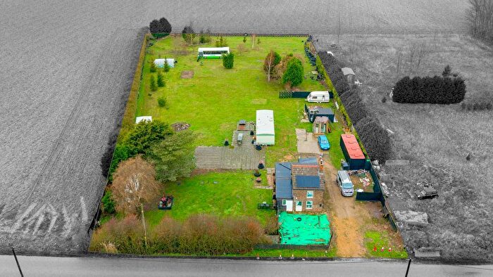 3 Bedroom Detached House For Sale In King John Bank, Walpole St Andrew, Cambridgeshire, PE14