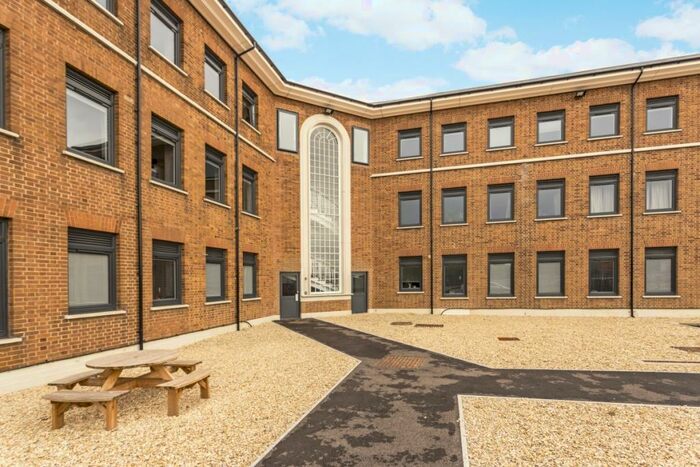 2 Bedroom Apartment To Rent In Eastern Avenue Gloucester, GL4