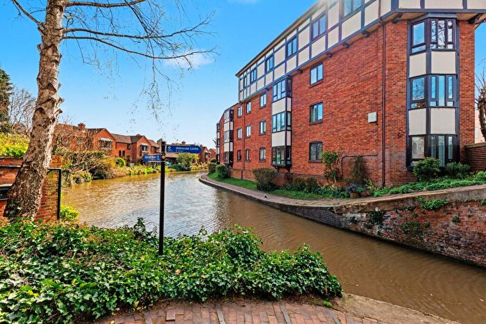 2 Bedroom Flat For Sale In Warwick Road, Stratford-Upon-Avon, CV37