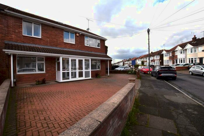 6 Bedroom Semi-Detached House To Rent In Blackwatch Road, Radford, Coventry, CV6