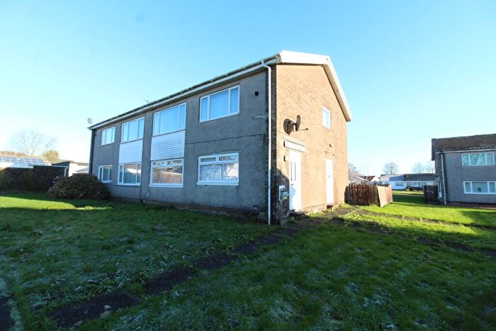 2 Bedroom Flat To Rent In Glenbervie Drive, Kilwinning, Ayrshire, KA13