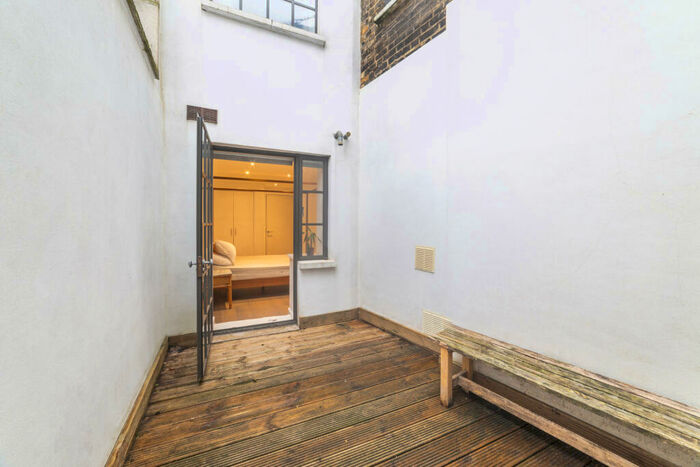 1 Bedroom Flat To Rent In Fortess Road, Kentish Town, NW5