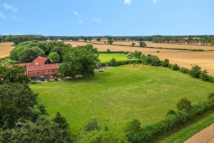 4 Bedroom Barn Conversion For Sale In Burntoak Lane, Redenhall, Harleston, IP20