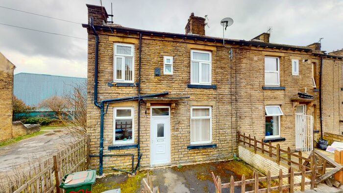 2 Bedroom End Of Terrace House To Rent In Cutler Heights Lane, Dudley Hill, BD4