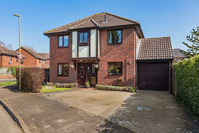4 Bedroom Detached House For Sale In Saxons Way, Didcot, OX11