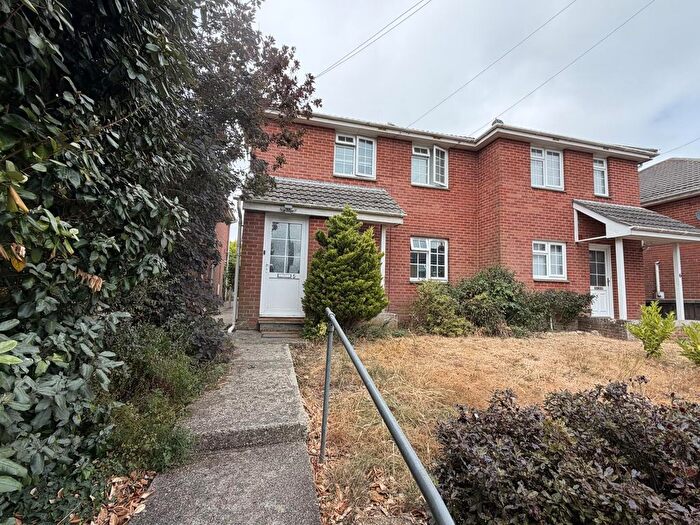 2 Bedroom Property To Rent In Mount Pleasant Road, Newport, PO30