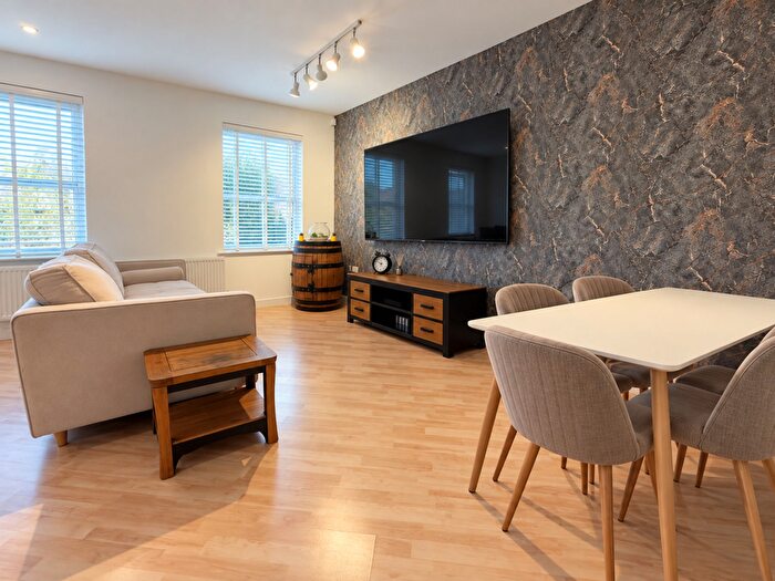 1 Bedroom Flat For Sale In Hinkler Road, Southampton, SO19