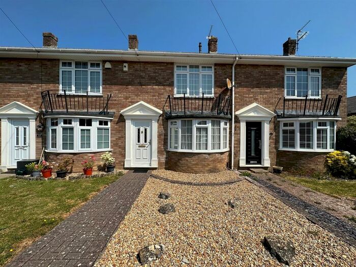 2 Bedroom Property To Rent In Willow Walk, Keynsham, Bristol, BS31