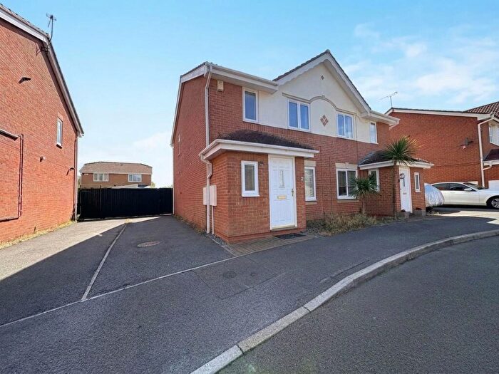 1 Bedroom Apartment To Rent In Ardmore Close, Nottingham, NG2