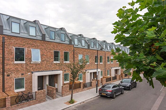 4 Bedroom Terraced House For Sale In Caird Street, Kensal Town, W10