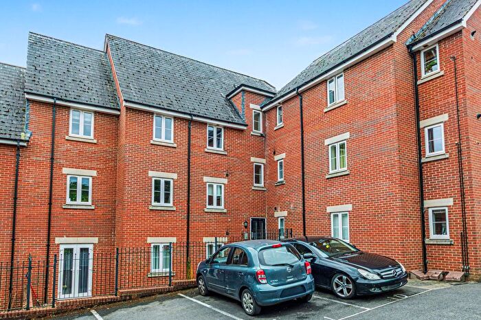 1 Bedroom Flat For Sale In Providence Court, Frome, BA11