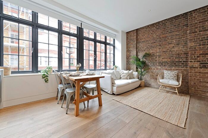 2 Bedroom Flat To Rent In Great Titchfield Street, Fitzrovia, London, W1W