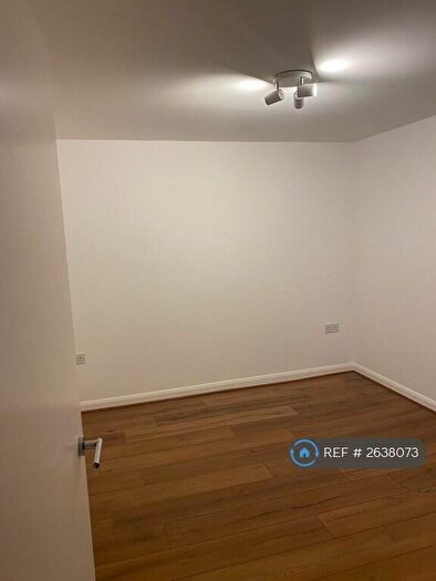 2 Bedroom Flat To Rent In High Road, Benfleet, SS7