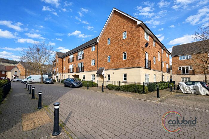 1 Bedroom Flat For Sale In Caspian Way, Purfleet, RM19