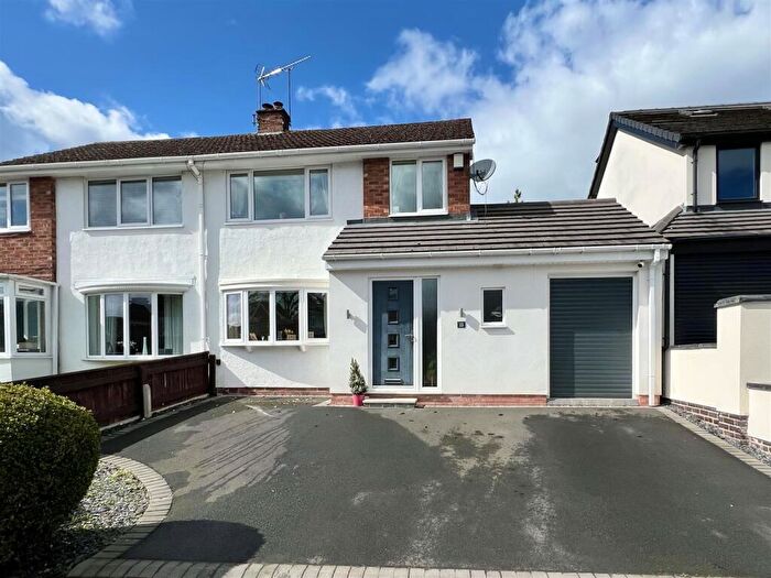 3 Bedroom Semi-Detached House For Sale In Willow Close, Hagley, Stourbridge, DY9