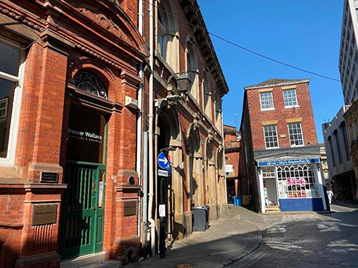 1 Bedroom Apartment To Rent In Nd Star On The Right And Straight On, Til Morning. Land Of Green Ginger, Hull, HU1