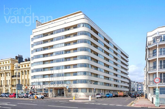 1 Bedroom Flat For Sale In Kings Road, Brighton, East Sussex, BN1