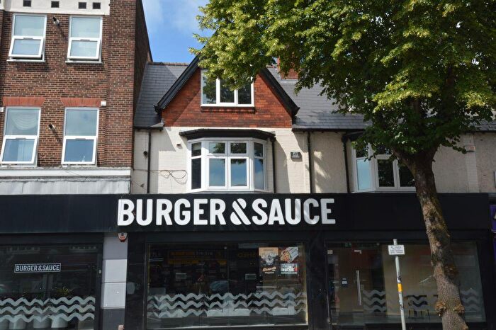 2 Bedroom Flat To Rent In Flat, Grange Road, Kings Heath, B14