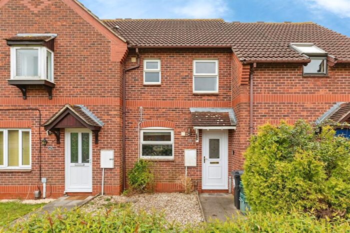 2 Bedroom House Boat For Sale In Honeysuckle Close, Bradley Stoke, Bristol, BS32