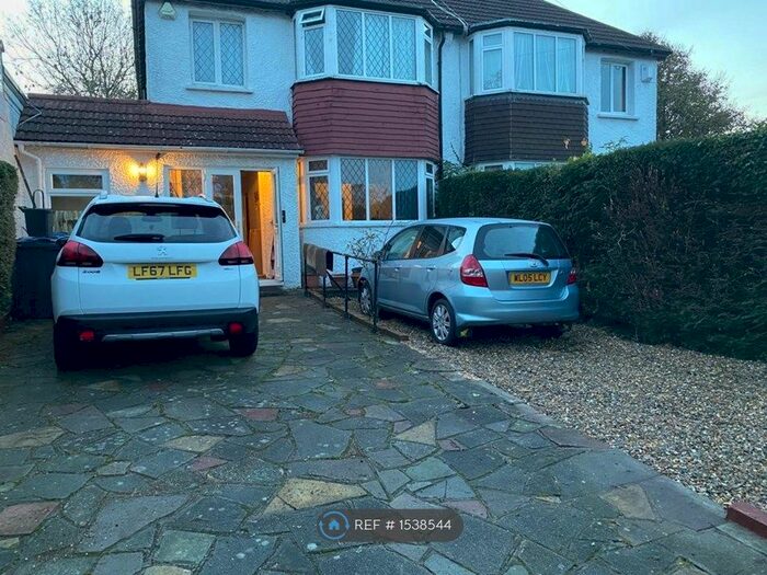 3 Bedroom Semi-Detached House To Rent In Riddlesdown Road, Purley, CR8