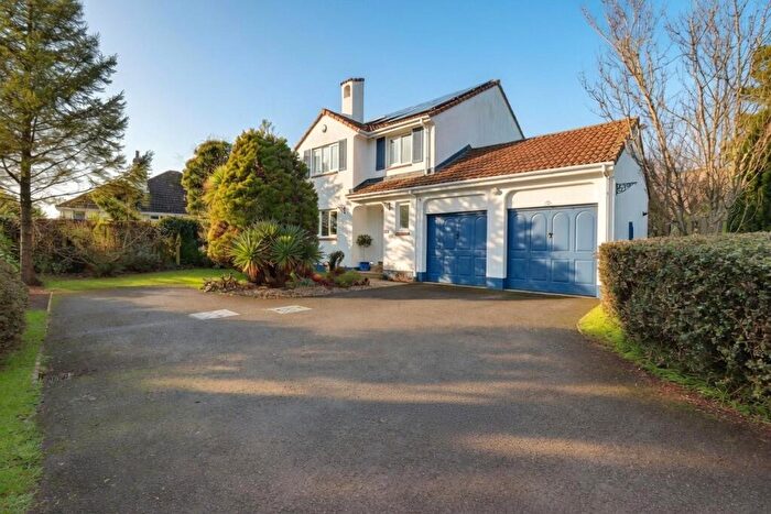 4 Bedroom Detached House For Sale In Brynsworthy Park, Roundswell, Barnstaple, Devon, EX31