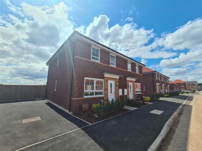 3 Bedroom Semi-Detached House To Rent In Marconi Drive, Beeston, Nottingham, NG9