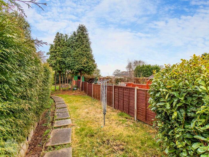 2 Bedroom Terraced House For Sale In Grandstand Road, Hereford, HR4