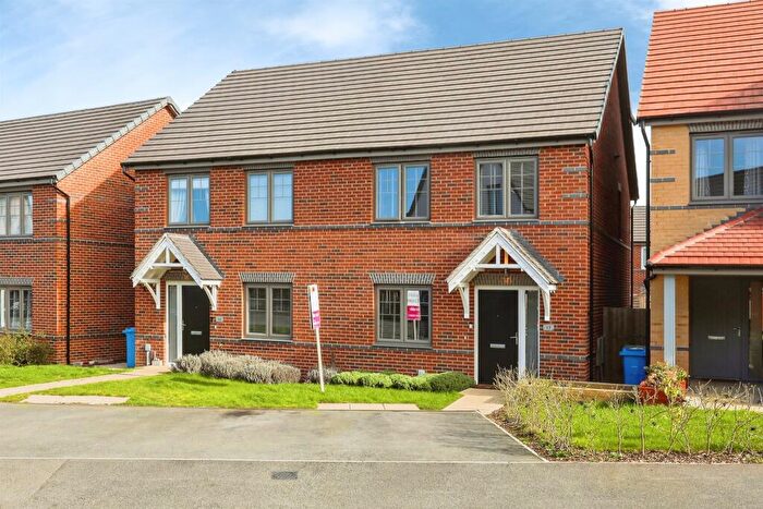 3 Bedroom Semi Detached House For Sale In Snowdrop Gardens, Carlton-In-Lindrick, Worksop, S81