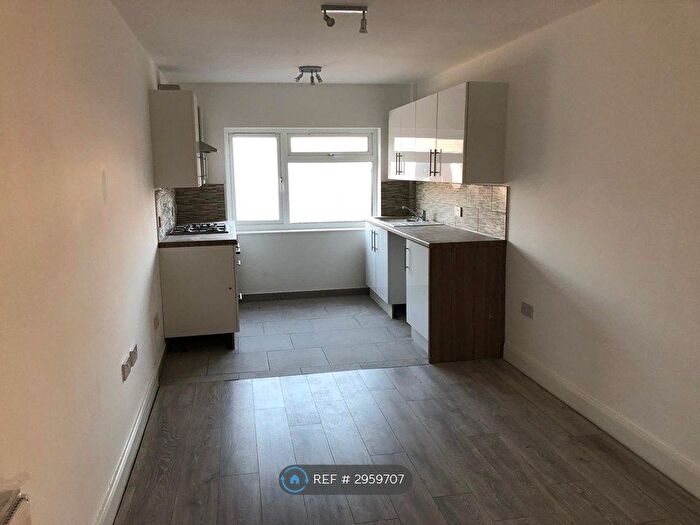 2 Bedroom Flat To Rent In Whitley Close, Stanwell, Staines-Upon-Thames, TW19