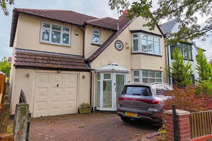 5 Bedroom Semi-Detached House For Sale In Childwall Valley Road, Childwall, L16