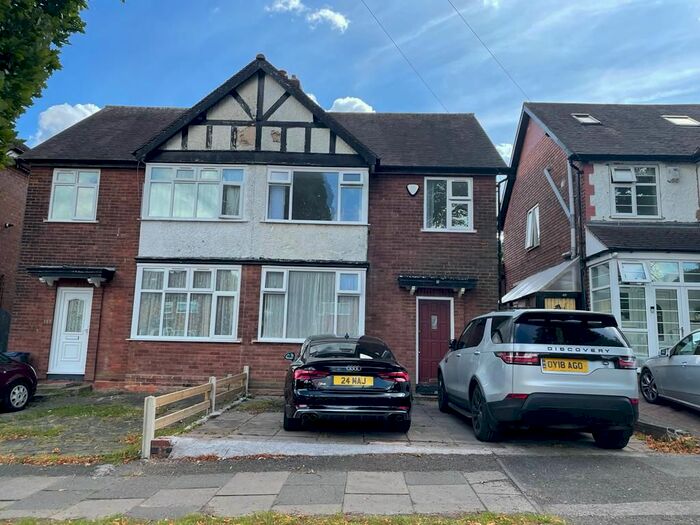 3 Bedroom Semi-Detached House To Rent In Springfield Road, Birmingham, B13
