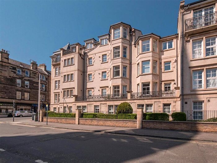 3 Bedroom Flat To Rent In West Mayfield, Edinburgh, EH9