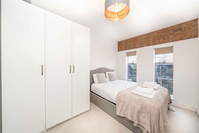 1 Bedroom Flat To Rent In Queens Row, Walworth, SE17