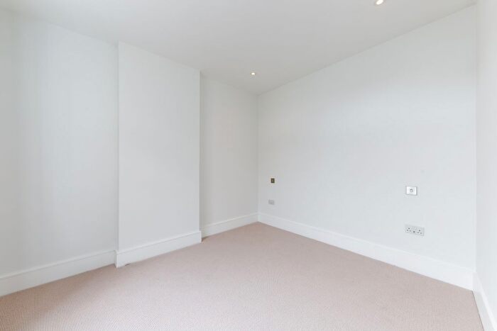 1 Bedroom Flat To Rent In Kings Road, London, SW3
