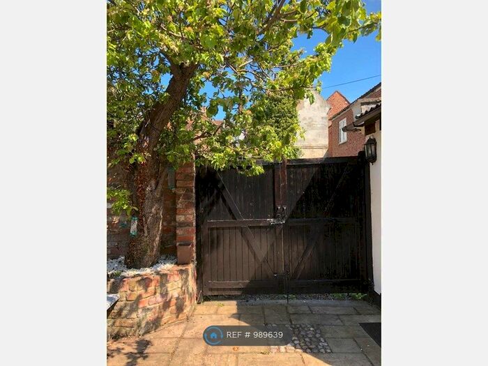 3 Bedroom Semi-Detached House To Rent In High Church Wynd, Yarm, TS15