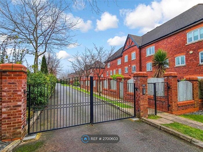 4 Bedroom Terraced House To Rent In Waterside, Sale, M33