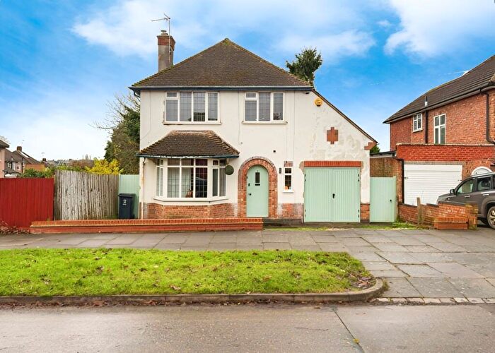 3 Bedroom Detached House For Sale In Fulbeck Avenue, Evington, Leicester, LE5
