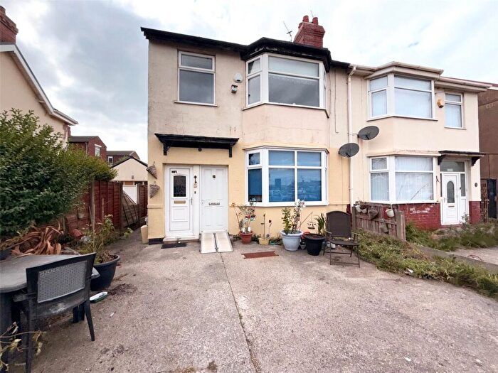2 Bedroom Flat For Sale In Bispham Road, Thornton-Cleveleys, Lancashire, FY5
