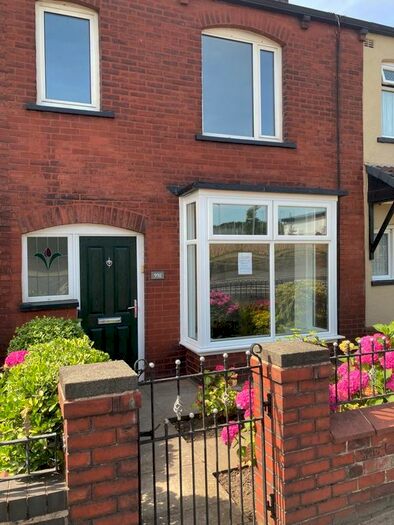3 Bedroom Terraced House To Rent In Bury Road, Bolton, BL2