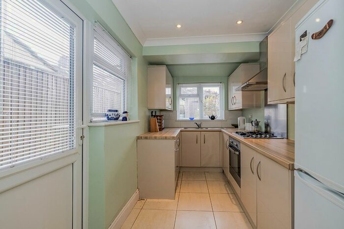 2 Bedroom Terraced House For Sale In Cardiff Road, Watford, Hertfordshire, WD18