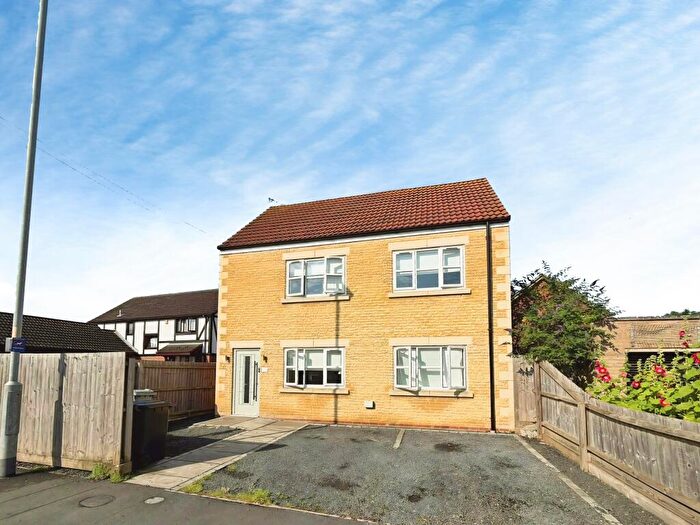 2 Bedroom Flat To Rent In Halfleet, Market Deeping, PE6
