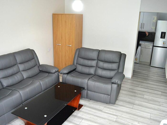 1 Bedroom Flat For Sale In Shotton Walk Manchester, M14
