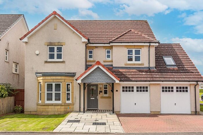 4 Bedroom Detached House For Sale In Buie Haugh, Kirkliston, EH29