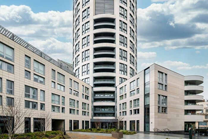 2 Bedroom Apartment To Rent In Eagle Point, City Road, London, EC1V