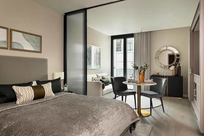 Studio To Rent In Hanover Square, London, W1S