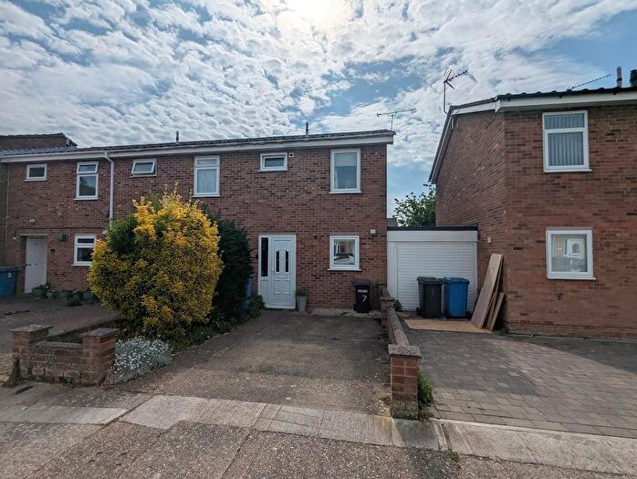 Detached House To Rent In Merrion Close, Ipswich, IP2