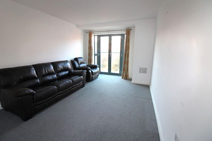 2 Bedroom Flat For Sale In Castle Road, Kidderminster, DY11