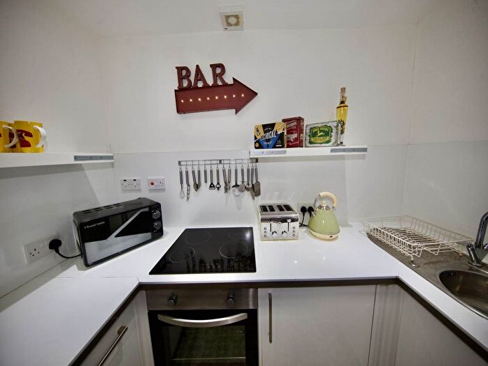 1 Bedroom Flat To Rent In Rosefield Street, Dundee, DD1