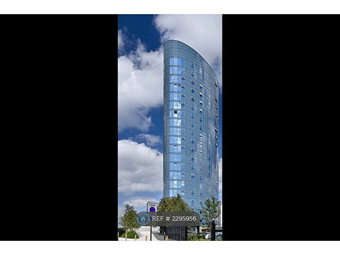 2 Bedroom Flat To Rent In Stratford Eye, London, E15